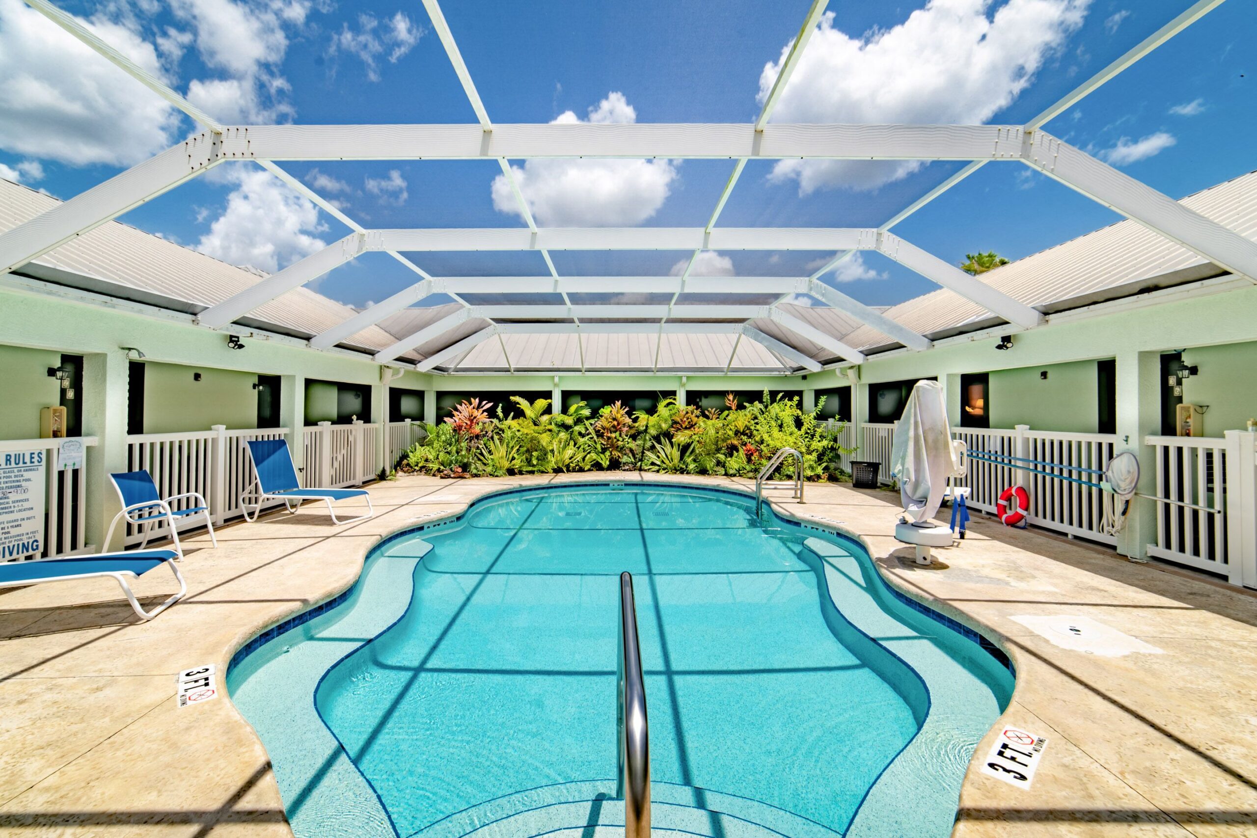 Ivey House Everglades Adventures Hotel Pool