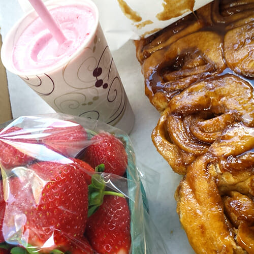 Knaus Berry Farm Cinnamon Rolls Dozens